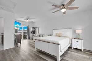 1 slaapkamer, een strijkplank/strijkijzer, wifi, beddengoed