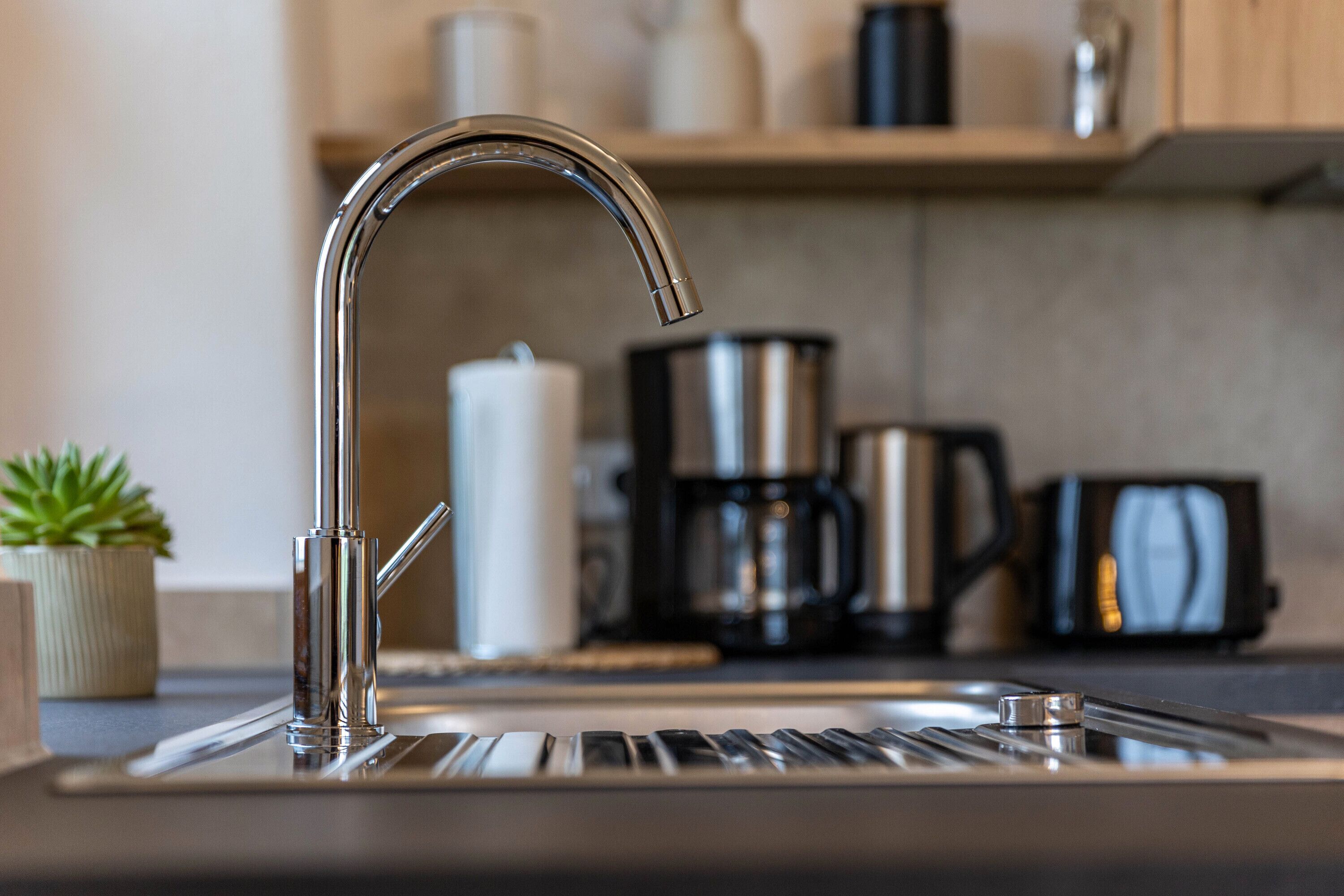 Kühlschrank, Ofen, Herdplatte, Geschirrspüler