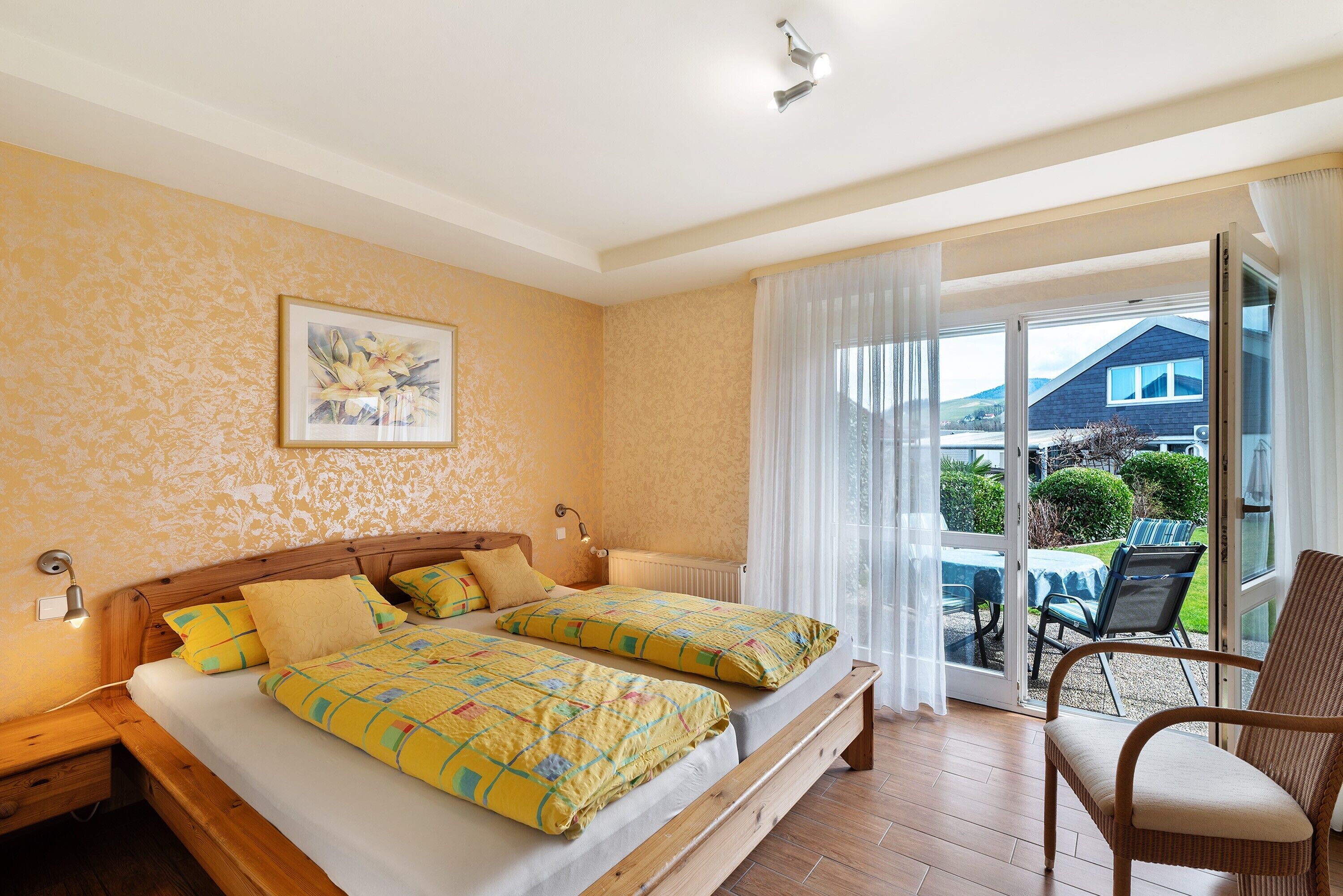 2 bedrooms, free WiFi, bed sheets, wheelchair access