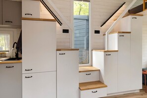 Interior - Tiny Home 'Tiny House Nr 6' with Private Terrace, Wi-Fi and Air Conditioning (Schwielowsee)