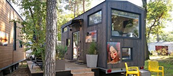 Tiny Home 'Tiny House No. 4' with Private Terrace, Wi-Fi and Air Conditioning