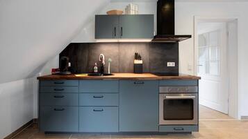 Kühlschrank, Ofen, Herdplatte, Geschirrspüler