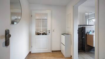 Réfrigérateur, four, plaque de cuisson, lave-vaisselle