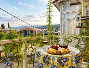 Classic-dobbeltværelse - balkon - bjergudsigt | Terrasse/gårdhave