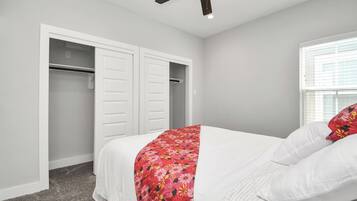 3 chambres, fer et planche Ă repasser, Wi-Fi gratuit, draps fournis