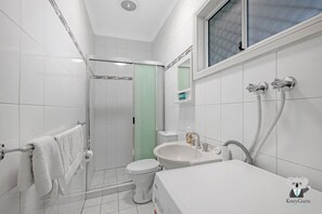 Hair dryer - KozyGuru | Cozy 1-Bedroom Granny Flat in Fairfield (Fairfield)