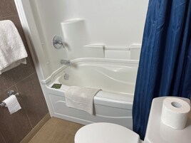 Comfort Room, 2 Queen Beds, Non Smoking | Bathroom | Shower, towels, soap, shampoo