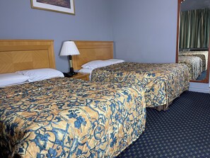 Comfort-rum - 2 queensize-sängar - icke-rökare | Skrivbord, arbetsyta för laptop och gratis wi-fi