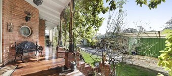 Bonnie Vibe Victorian Charm