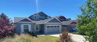 Nightly or short term rental in Medford.