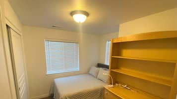 3 Schlafzimmer, Schreibtisch, kostenloses WLAN, Bettwäsche