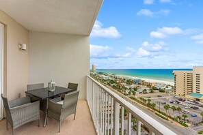 Outdoor dining - Ocean View 12th Floor Beach Condo at Laketown 1219 (Panama City Beach)