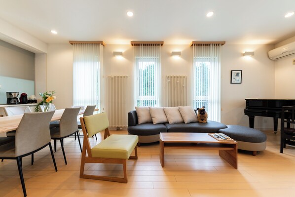 Flat-screen TV - THE CASA AZUCENA (Sapporo)