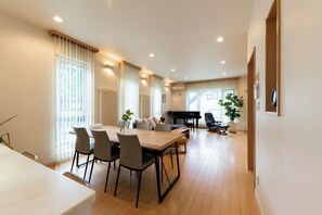 In-room dining - THE CASA AZUCENA (Sapporo)