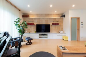 Télévision à écran plat