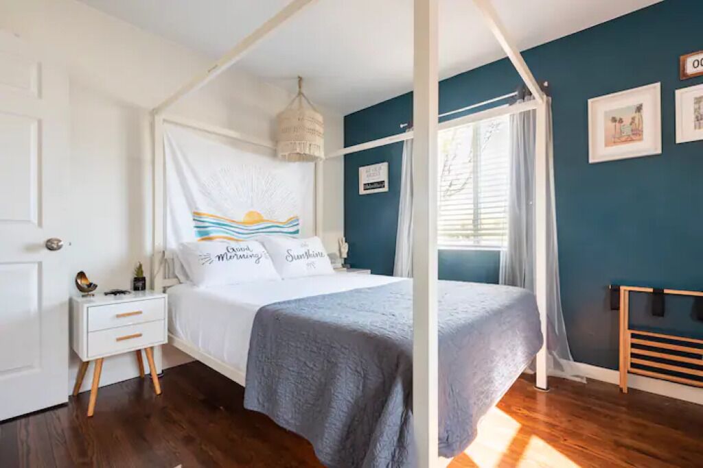 3 bedrooms, desk, iron/ironing board, WiFi