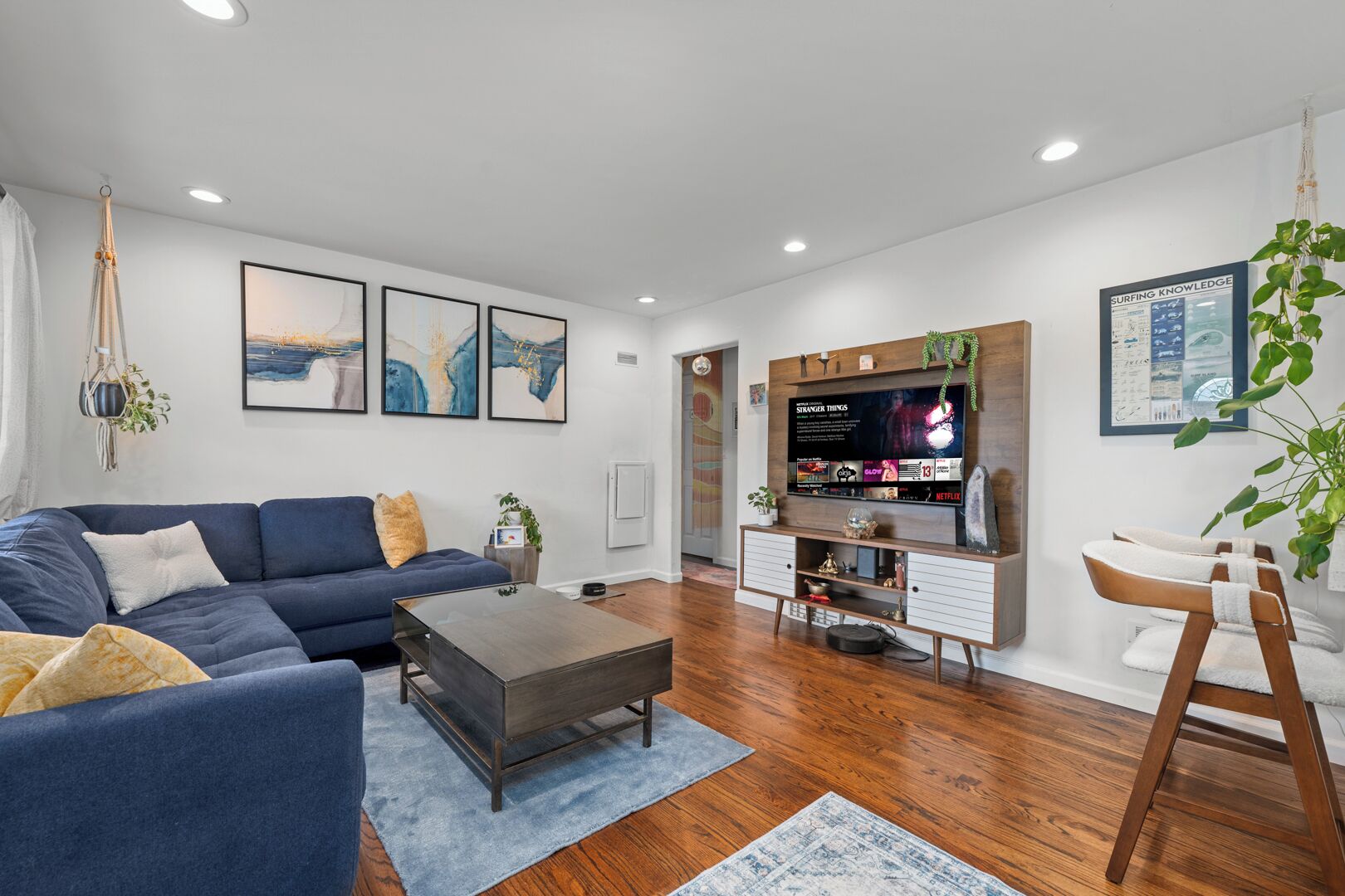 Group Getaway Near Beachpool, Hot Tub, Sauna, Gym - Carlsbad, CA