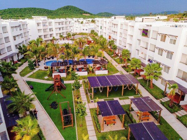 Property grounds - Charming 2-bedroom apartment with AC, WiFi in welcoming Mazatlán (Mazatlán)