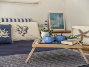 4 bedrooms, iron/ironing board, WiFi