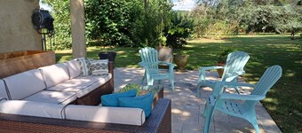 Chateau in sw France - Comfortable 6 Bedroom House