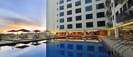 Outdoor pool
