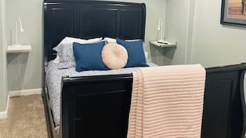 3 Schlafzimmer, Schreibtisch, Bügeleisen/Bügelbrett, kostenloses WLAN