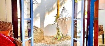 Gorgeous huge home, 3 bedrooms, pool, jungle views, 5 mins from everything