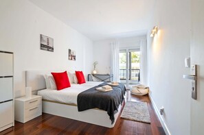 4 chambres, bureau, fer et planche à repasser, Wi-Fi