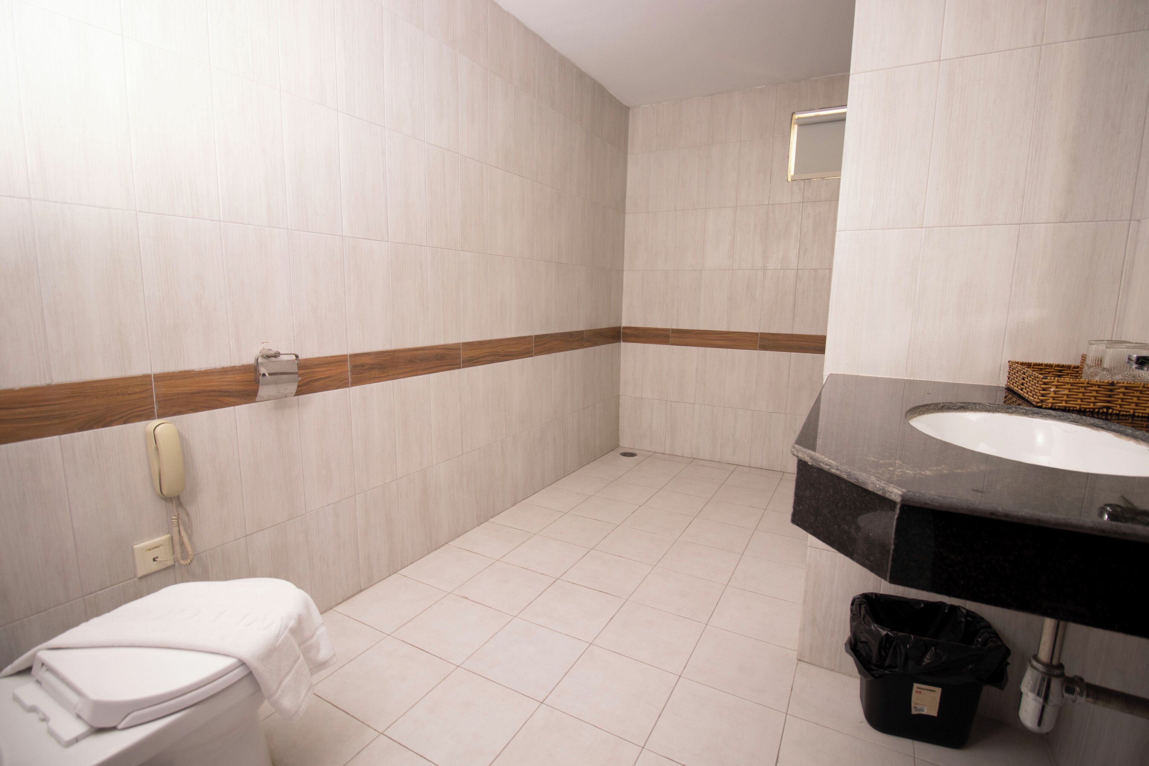 Foto - Vrest Hotel