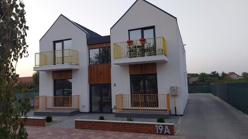 Apartment deluxe Domina, ideal for your transit, close to the border