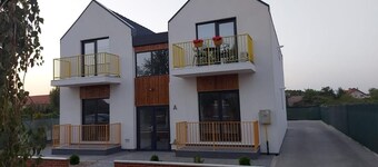 Apartment deluxe Domina, ideal for your transit, close to the border