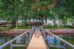 Property grounds - Lakeside Paradise - Waterfront View & Private Dock (Estill Springs)