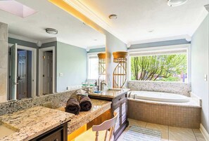 Shower, hair dryer, towels - Waterfront Access | Lake Views | Dock | Pool Table (Estill Springs)