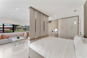 4 Schlafzimmer, Bügeleisen/Bügelbrett, WLAN, Bettwäsche