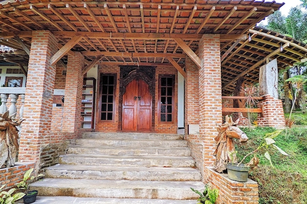 Cafe/Wonogiri House | WiFi (free)