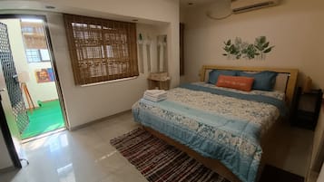 Luxury-Apartment | 3 Schlafzimmer, Schreibtisch, laptopgeeigneter Arbeitsplatz