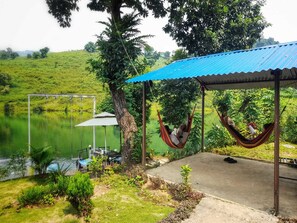 Restaurant - Lake Wave Cottage & Resturent (Lekhnath)