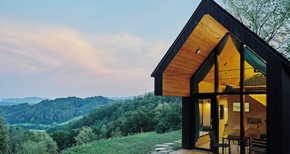 Perunika, modern cottage on Tri Vile estate with an amazing view