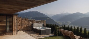 Chalet 'Rueper Hof Dolomit' with Mountain View, Private Terrace and Wi-Fi