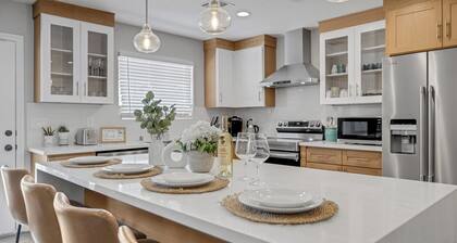 Stylish Single-Story Ranch Home 10 Mins to Strip w/ RV Parking 9 Beds Sleeps 18