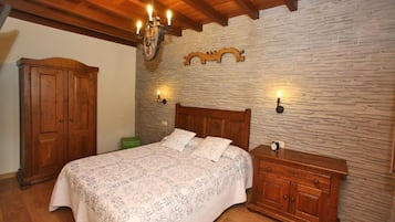 2 quartos, ferros/tábuas de passar roupa, Wi-Fi de cortesia