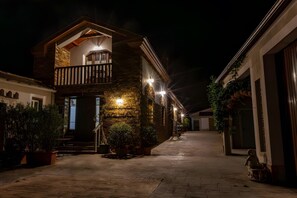 Exterior - Apartment with Mountain Views, Shared Terrace and Wi-Fi (Asturias)