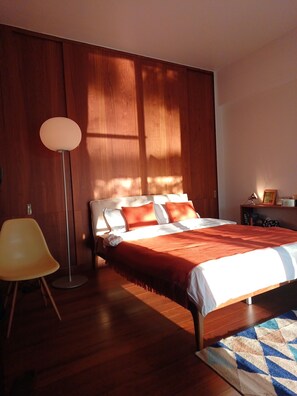 Gallery Cabin, Lake View | 3 bedrooms, free WiFi - ten sense  (Sanxing)