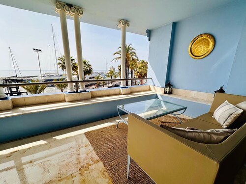 Apartment 'Puerto Sotogrande' with Sea Views, Wi-Fi and Air Conditioning