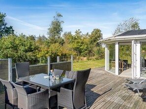 Outdoor dining - "Martina" - 500m from the sea by Interhome (Jerup)