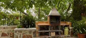 Rural House 'La Acacia' with Private Pool, Wi-Fi and Air Conditioning