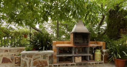 Rural House 'La Acacia' with Private Pool, Wi-Fi and Air Conditioning