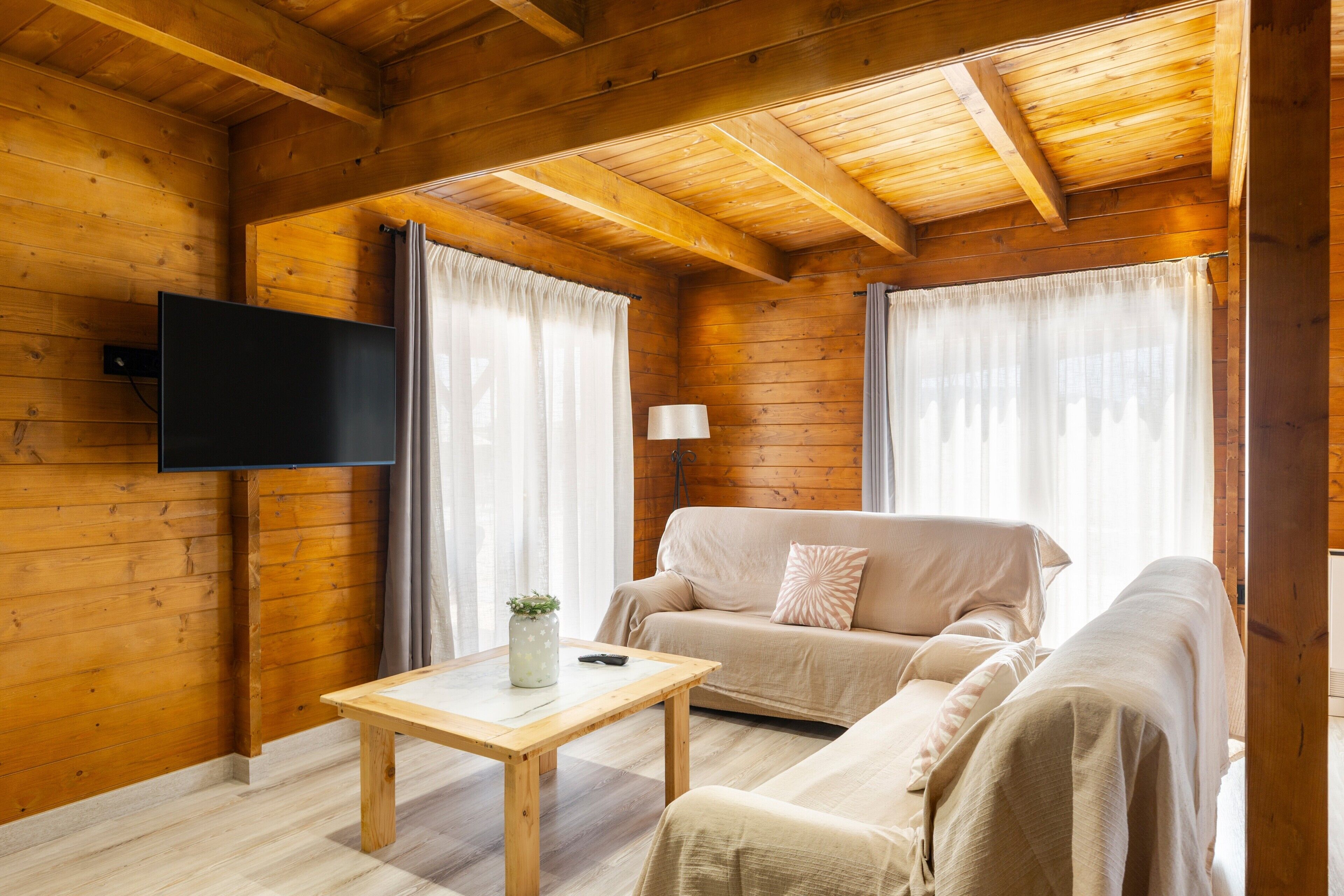 Fernseher, Kamin