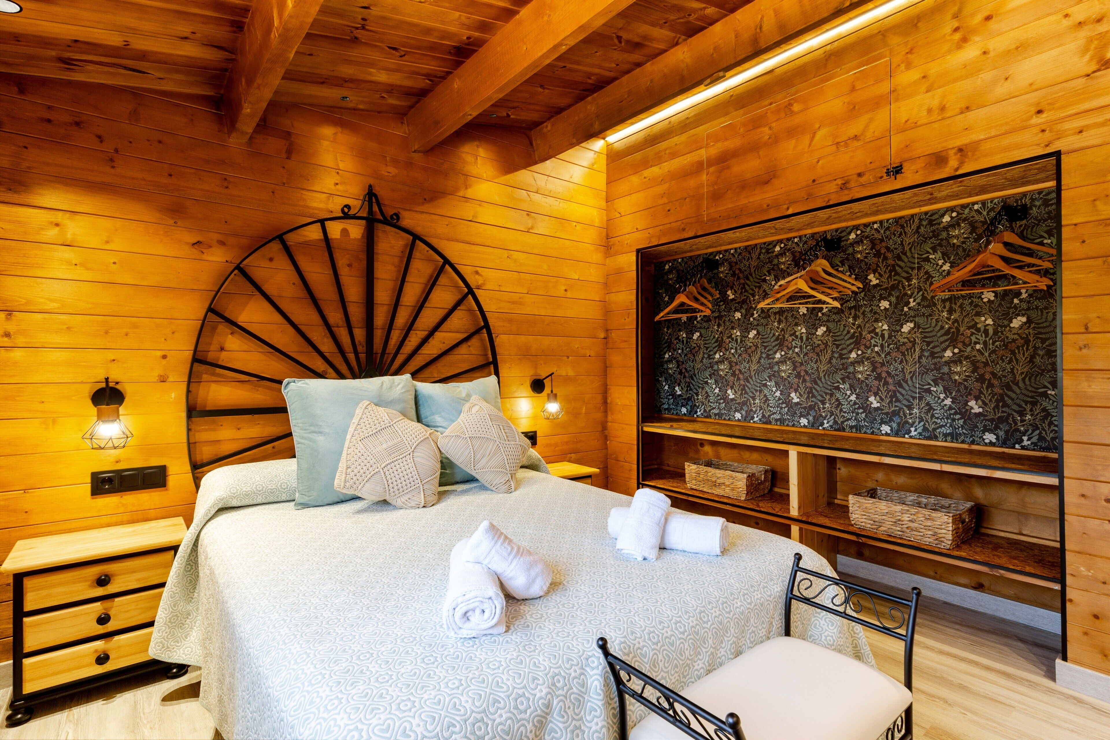 4 chambres, fer et planche à repasser, Wi-Fi gratuit, draps fournis