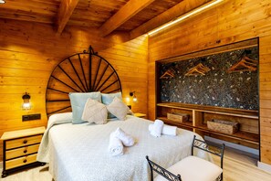 4 camere, ferro/asse da stiro, Wi-Fi gratuito, lenzuola